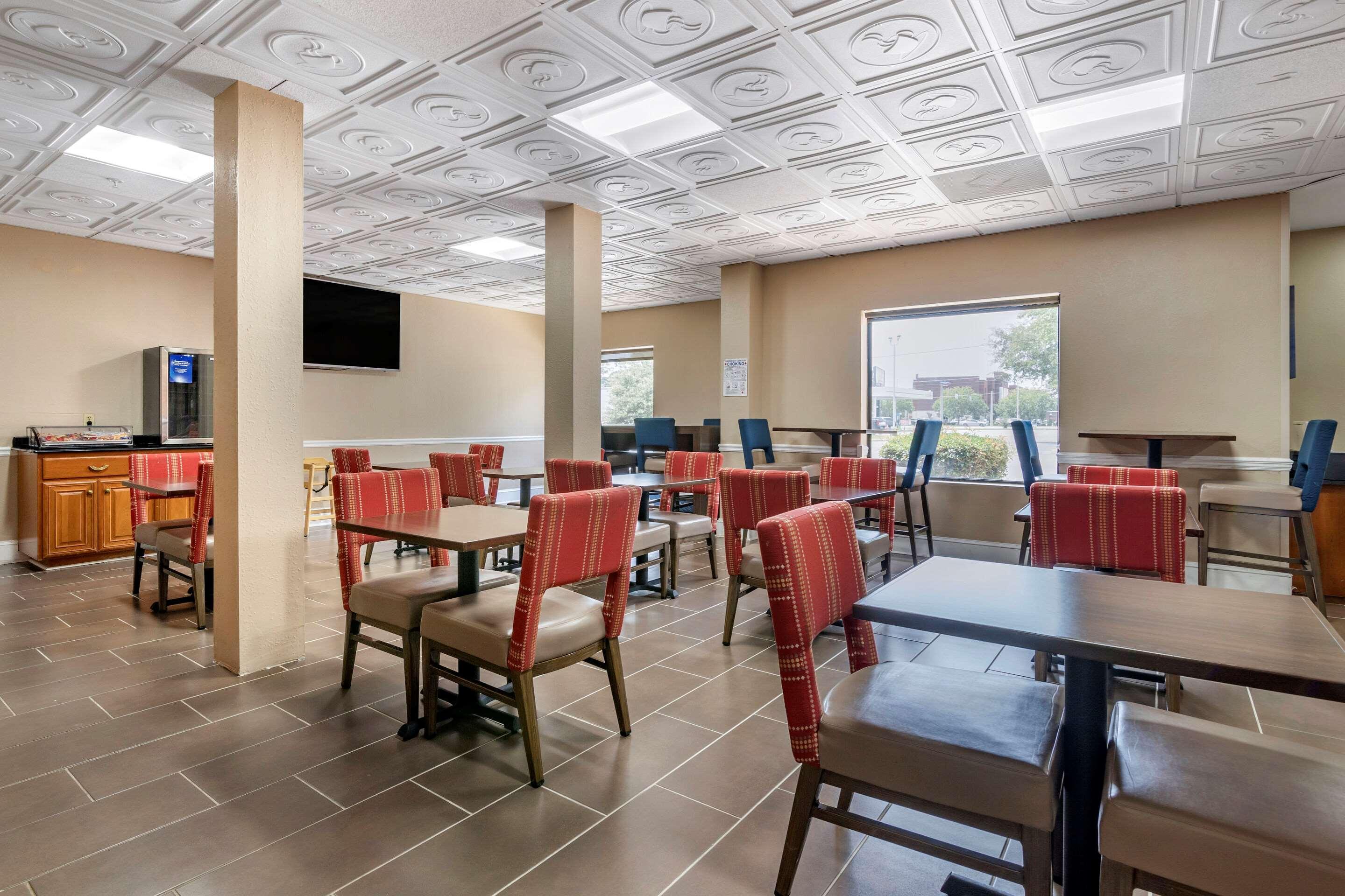 Comfort Inn & Suites Statesboro - University Area Εξωτερικό φωτογραφία
